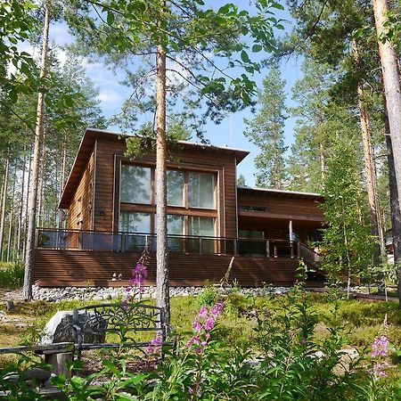 Pielislinna Kolinkylä Camera foto